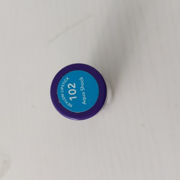 🟣 3 for $15 NEW AND SEALED Revlon Lipstick in Aqua Shock - Picture 2 of 5